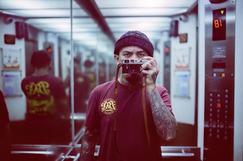 A coworker sneaks a photo of his workplace