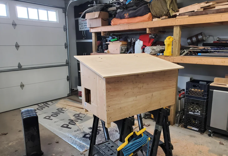 Polye PolyPr MUTARY WORK DOG AREA DO NOT ENT