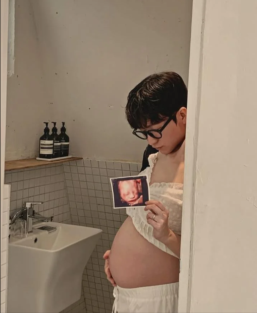 Cheezburger Image 10621624576