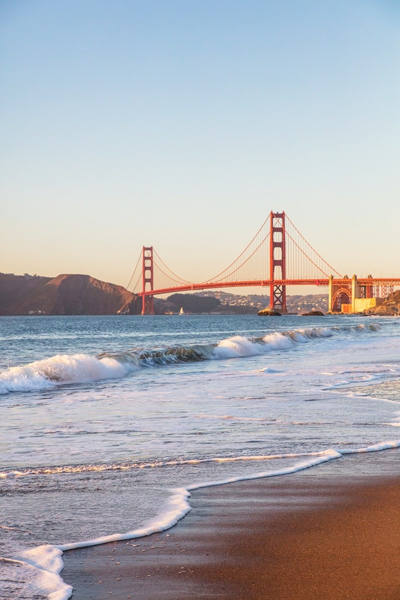 View of the Golden Gate Bridge from the shoreline