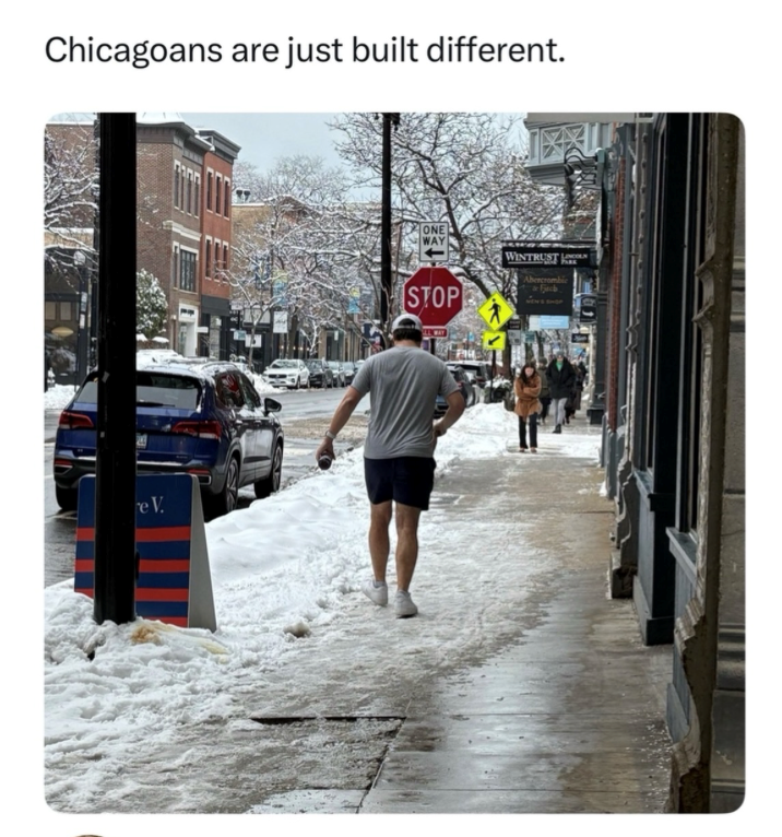 Chicagoans are just built different. eV. ONE WAY WINTRUST LINCOLN STOP Abercrombie