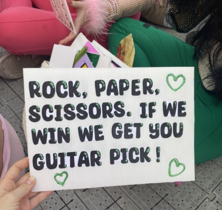 ROCK, PAPER, ♡ SCISSORS. IF WE WIN WE GET YOU GUITAR PICK! B