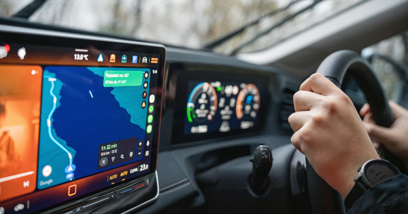Google 13.0°C Pozostań na: A87 42 km do A87 1h 32 min 104 km-13:12 AUTO AUTO CLA/230