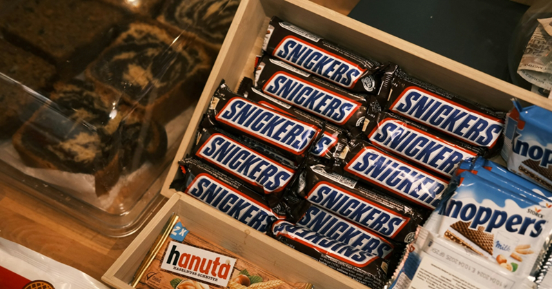 SNICKERS SNICKERS SNICKERS SNICKERS op STICKER SNICKS noppers SNICKERS SNICKERS SNICKERS SNICKERS DINS hanuta HASELNUSS SCHNITTE 520 5202 003 00