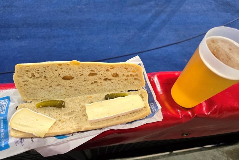 Cheezburger Image 10638261248