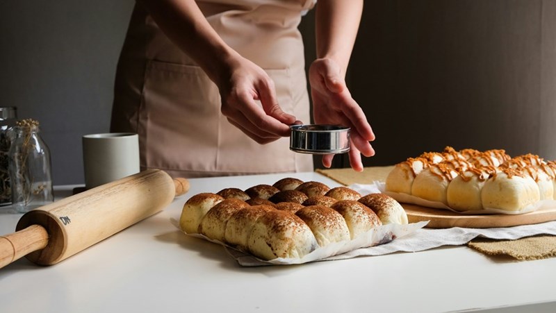 woman cooking baked goods