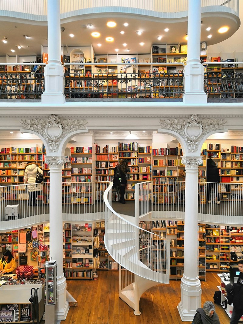 A large bookstore that a family could easily spend hours and hours enjoying