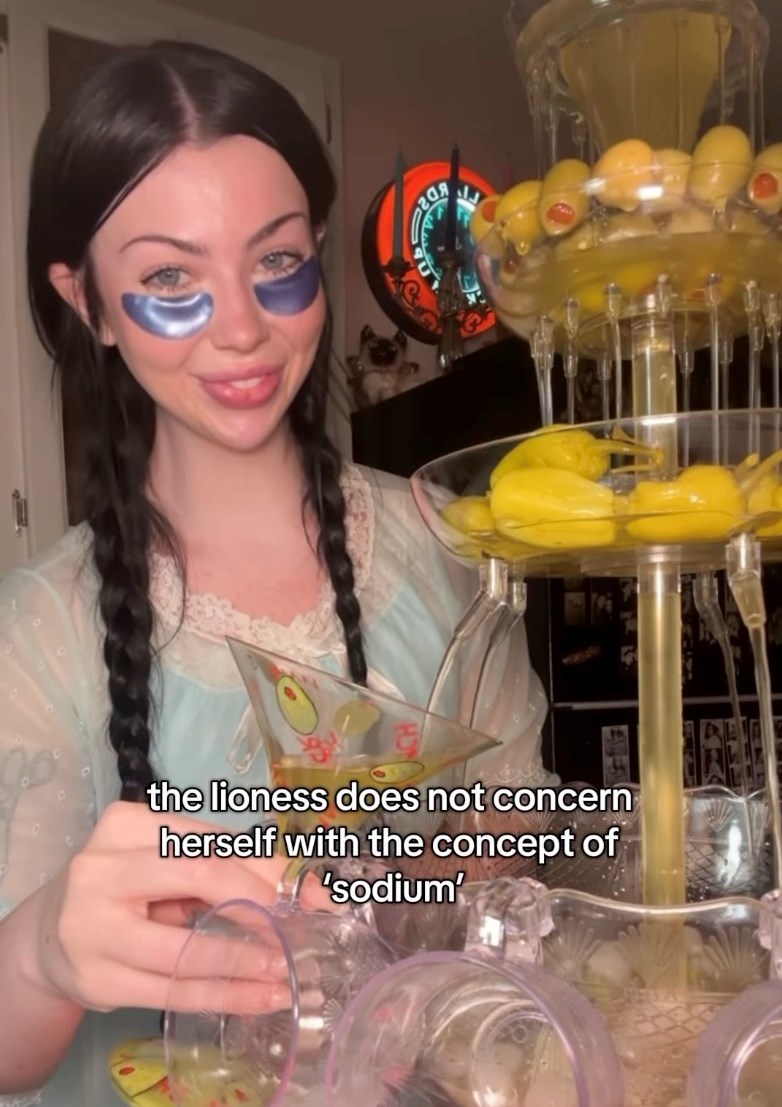 the lioness does not concern herself with the concept of 'sodium' 209