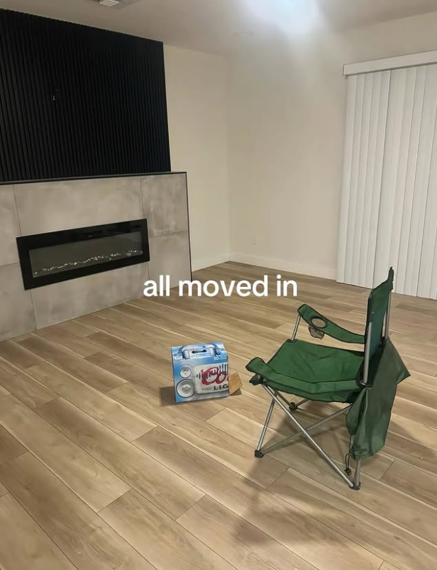 all moved in LIG