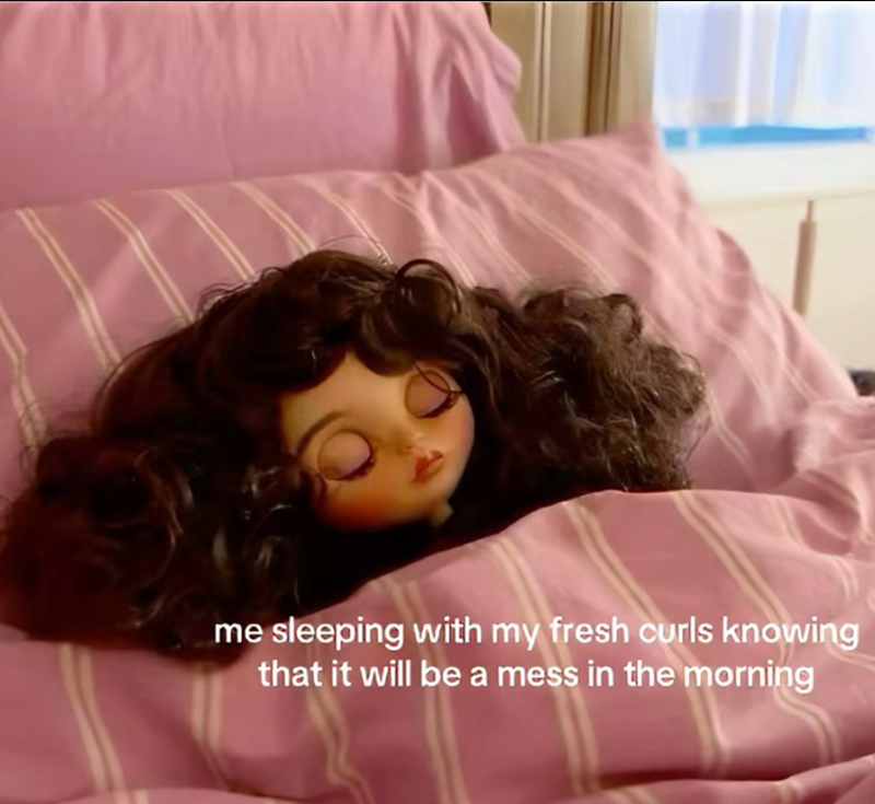me sleeping with my fresh curls knowing that it will be a mess in the morning