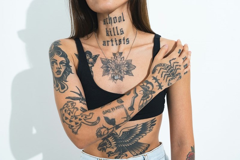 school kills artists AINDA HA TEMPO