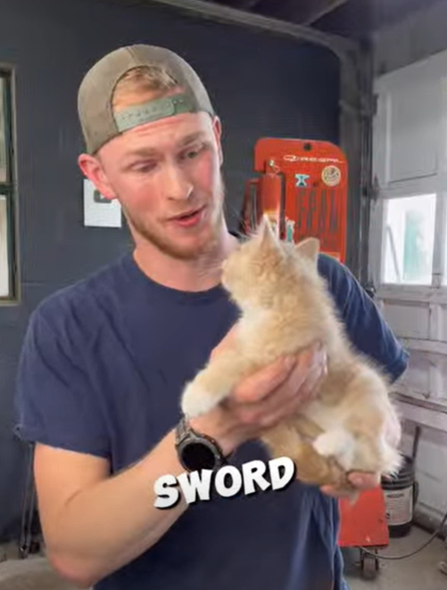 SWORD R