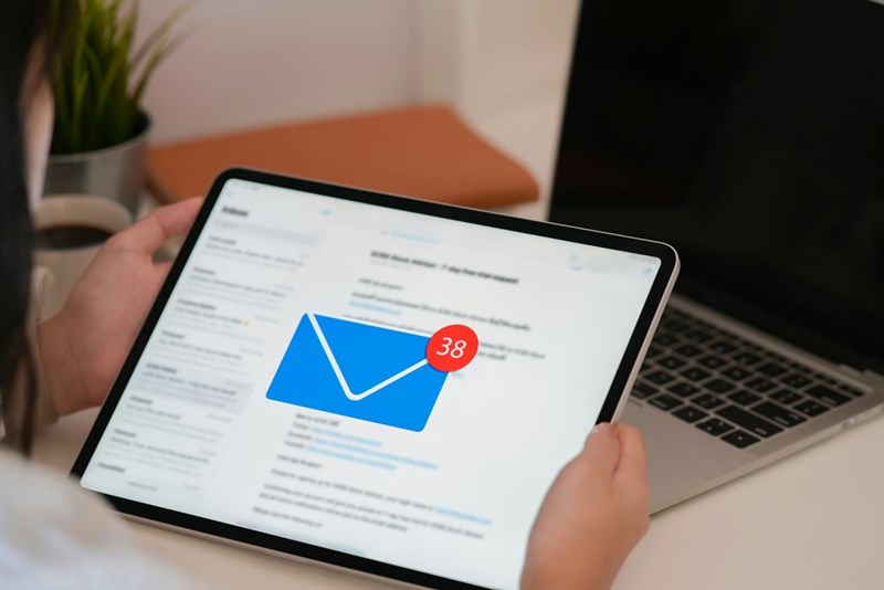 New email notification.