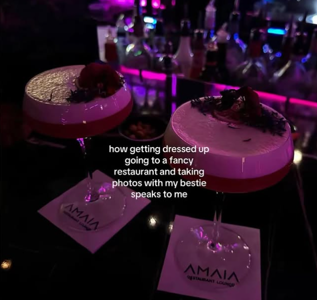 how getting dressed up going to a fancy restaurant and taking photos with my bestie speaks to me ΑΜΛΙΑ AMAIA STAUBANT LOUNGE