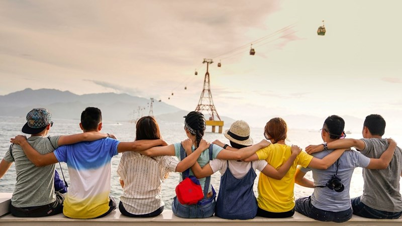 A group of friends travelling together. Not actual story subjects.