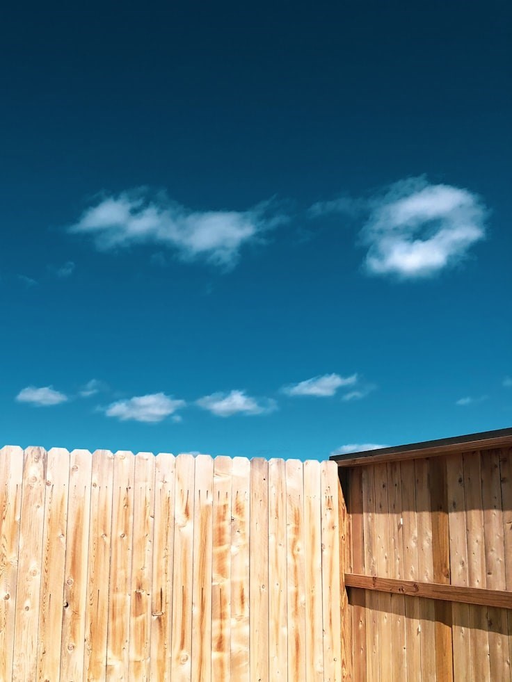 An example of an alternating section “Good Neighbor” fence. This would extend down the length of the fence along the boundary.