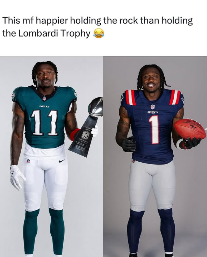 This mf happier holding the rock than holding the Lombardi Trophy EAGLES PATRIOTS 11