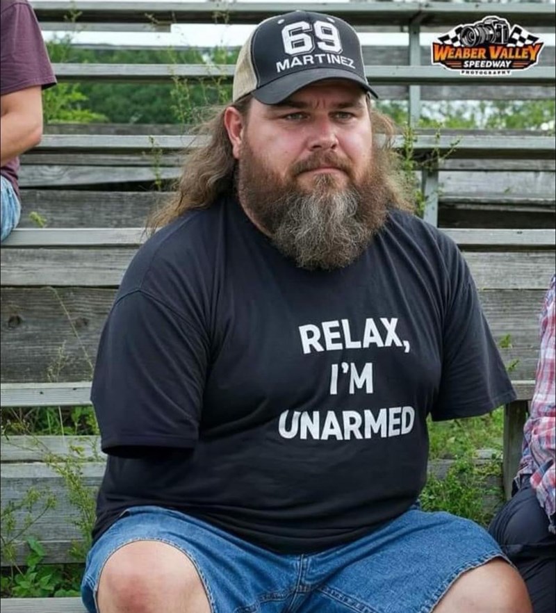 69 MARTINEZ WEABER VALLEY SPEEDWAY PHOTOGRAPHY RELAX, I'M UNARMED