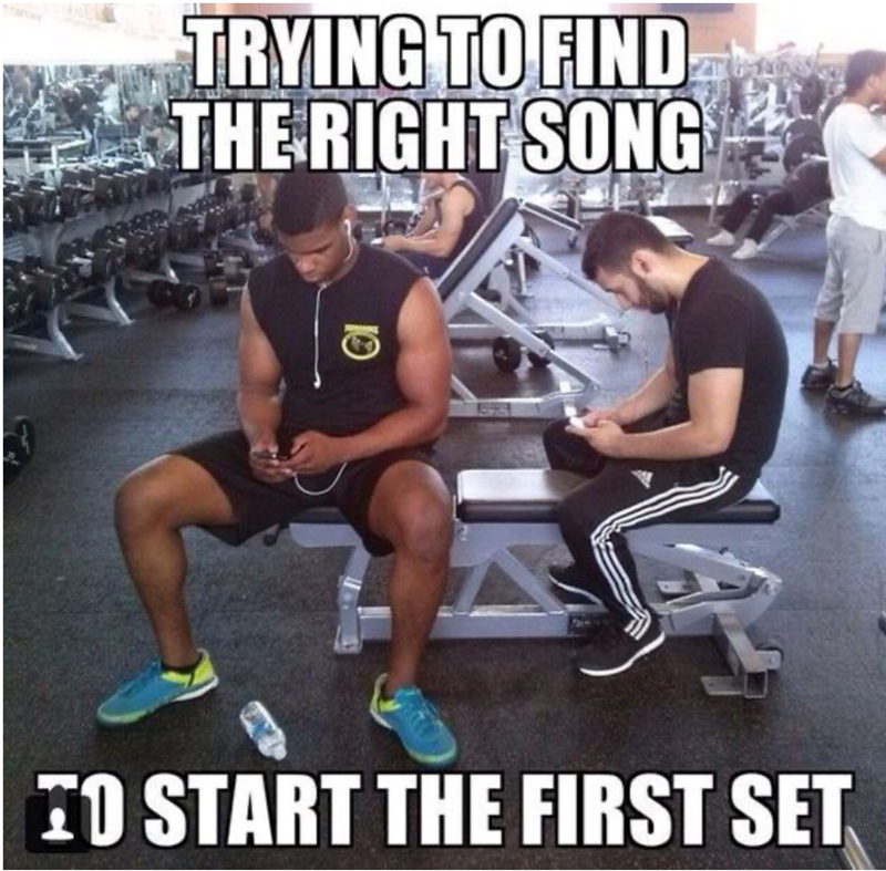 TRYING TO FIND THE RIGHT SONG ΟΙ TO START THE FIRST SET