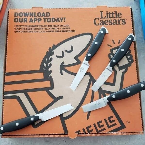 > > DOWNLOAD OUR APP TODAY! CREATE YOUR OWN PIZZA ON THE PIZZA BUILDER SKIP THE REGISTER WITH PIZZA PORTAL PICKUP > JOIN OUR ECLUB FOR LOCAL OFFERS AND PROMOTIONS Little Caesars 지디드드 TM