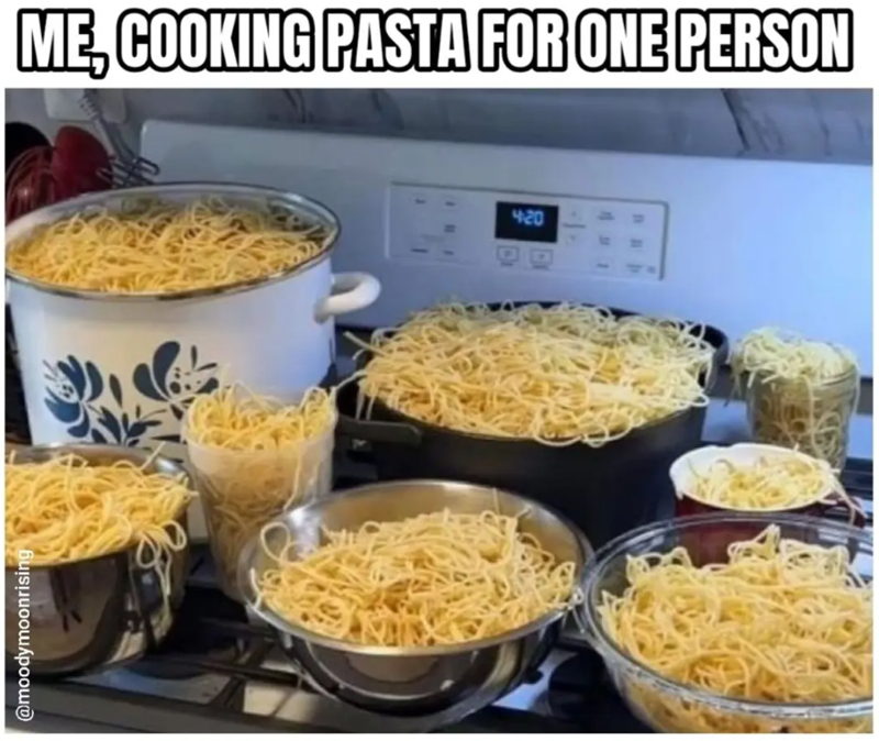 ME, COOKING PASTA FOR ONE PERSON @moodymoonrising C 420