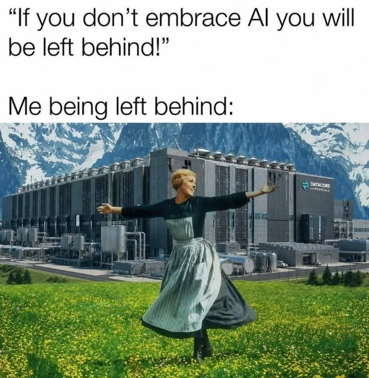 "If you don't embrace Al you will be left behind!" Me being left behind: DATACORE HYPERSCALE