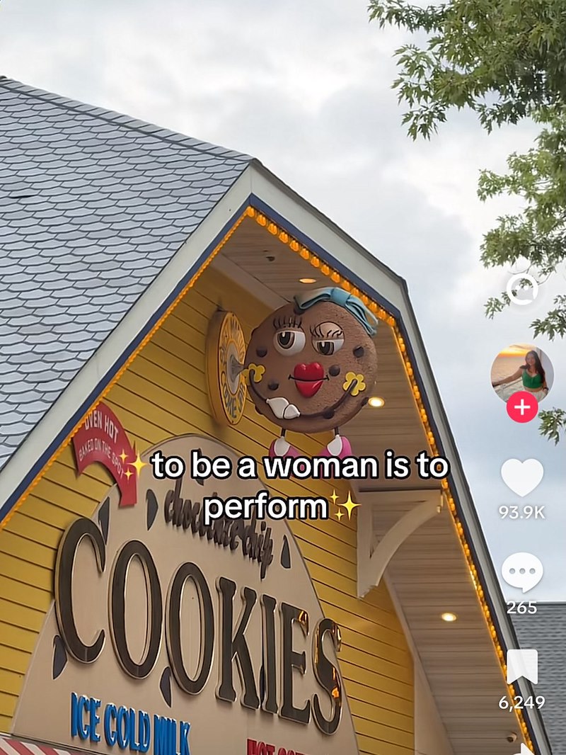AVEN HOT to be a woman is to Cher perform COOKIES NCE COCOLLO MILIT ΠΑΡΑ A + 93.9K 265 6,249