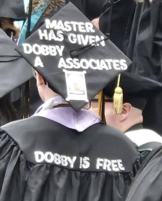 MASTER HAS GIVEN DOBBY A ASSOCIATES DOBBY IS FREE