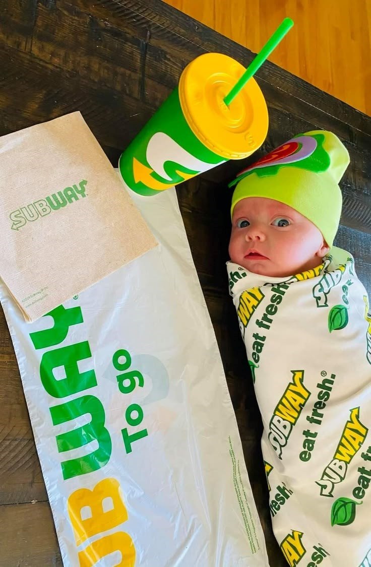 BWAY To go SUBWAY esh eat fresh SUBWAY eat fresh: SUBWAY sheat