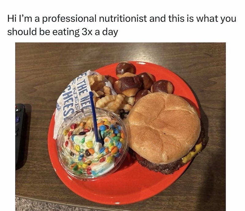 Hi I'm a professional nutritionist and this is what you should be eating 3x a day CHEES NEE THE NEOS
