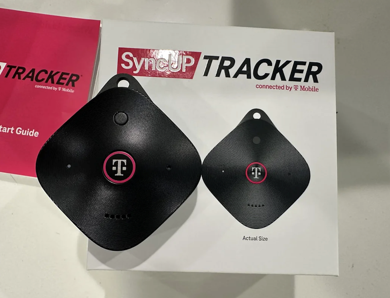 TRACKER connected by F Mobile tart Guide SyncUP TRACKER connected by T Mobile T T Actual Size