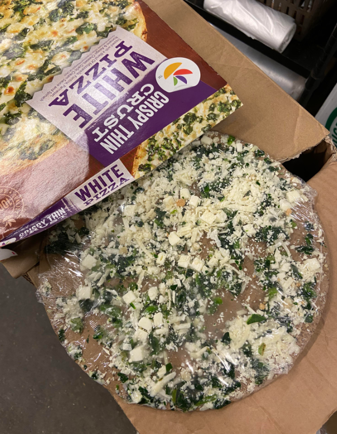 CRISPY THIN CRUST VZZI ЭДІНМ WHITE PIZZA Cream Sauce and Spinach Topped with a Blend Of Mozzarella, Fontina, Parmesan, NIHL Aastas 100
