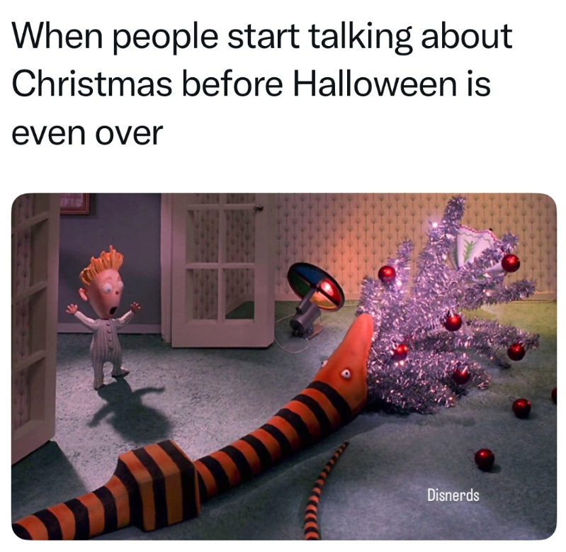 When people start talking about Christmas before Halloween is even over Disnerds