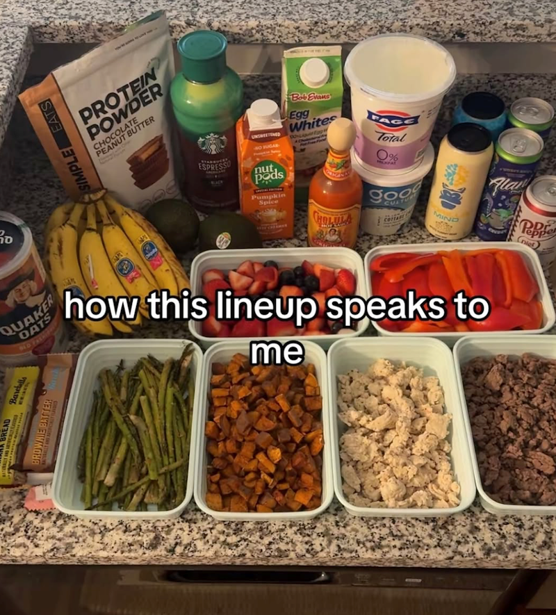 QUAKER OATS BAD PASKIRS BROWNIE BATTER SIMPLE EATS PROTEIN POWDER CHOCOLATE PEANUT BUTTER HARESSO ESPRESS UNSWEETENED NO SUGAR DONLA BLACK nut. Pods Yspice Bob Evans Egg Whites FAGE Total 0% CHOLULA good CULTU COFTAR MIND Alan Peppe Cniet how this lineup speaks to me
