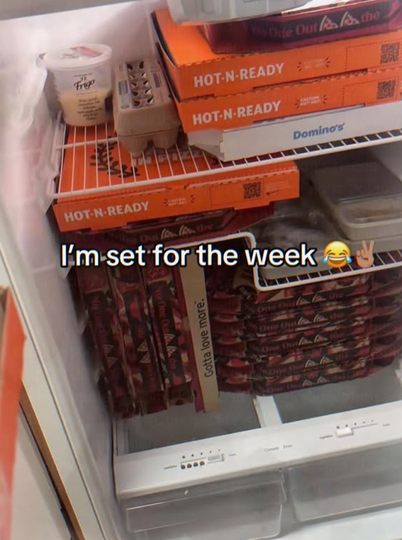 Frigo HOT-N-READY Chite Out la lès the HOT-N-READY := HOT-N-READY Domino's I'm set for the week y One Dual Gotta love more. One Ou One Ouali