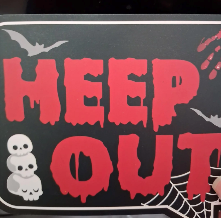 HEEP OUT