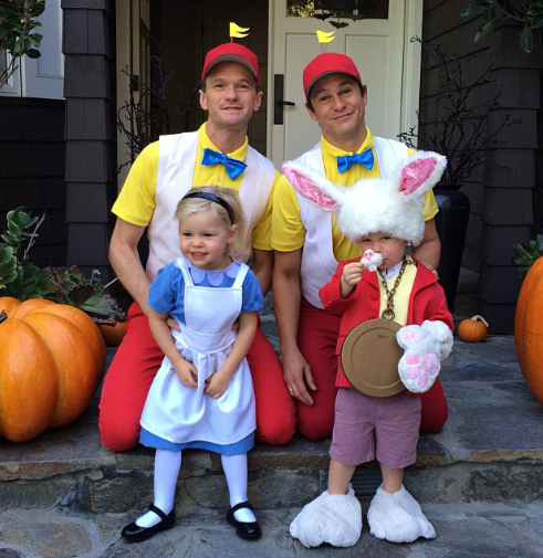 alice in wonderland,costume,halloween,Neil Patrick Harris,family,poorly dressed,g rated