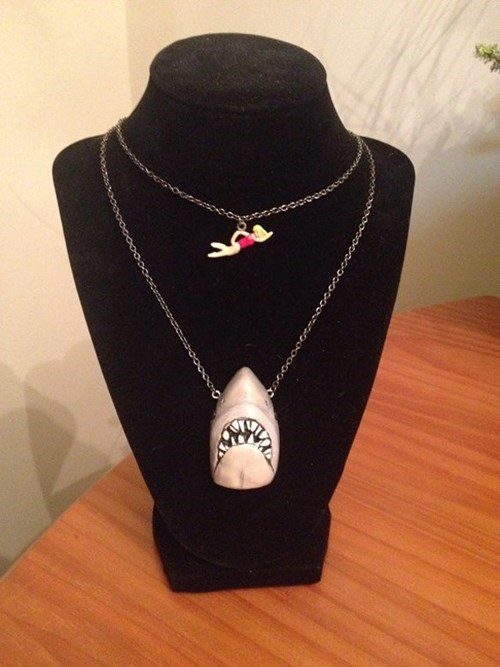 necklaces,jaws,poorly dressed,Jewelry,shark