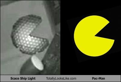 Scace Ship Light Totally Looks Like Pac-Man
