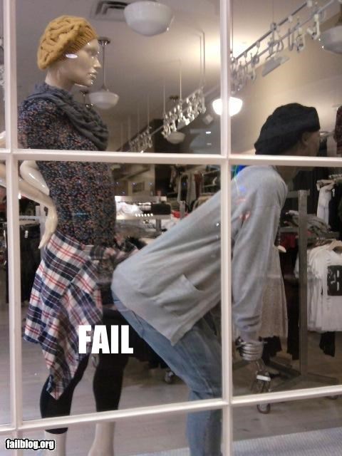 Store Display Fail