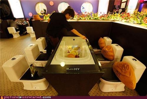 Toilet Dining 