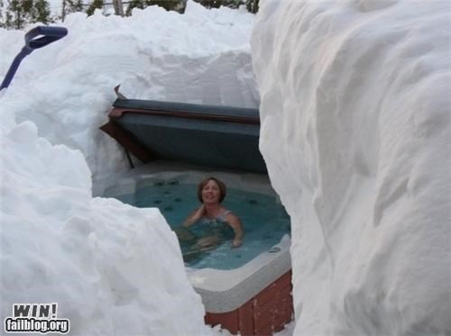 Winter Hot Tub WIN