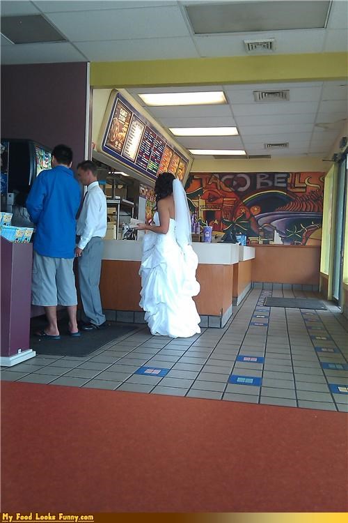 Funny Food Photos - Bride at Taco Bell
