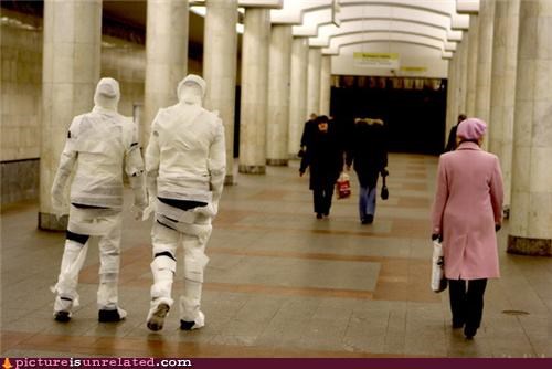 Mummies are Loose!