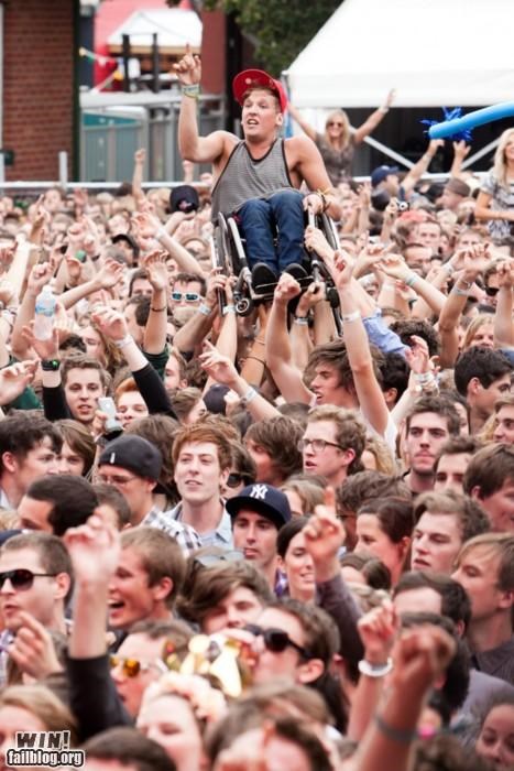 Classic: Crowd Surfing WIN