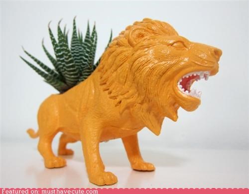 Lion Planter
