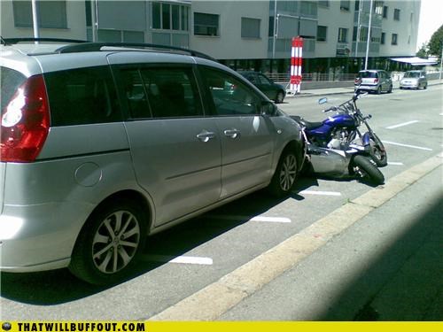 Douchebag Parkers: Minivan > Motorcycle