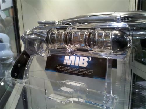 Men in Black 3 Weapons of the Day