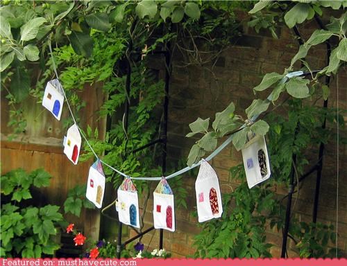 House Quilt Garland