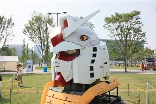 Deconstructed Gundam of the Day